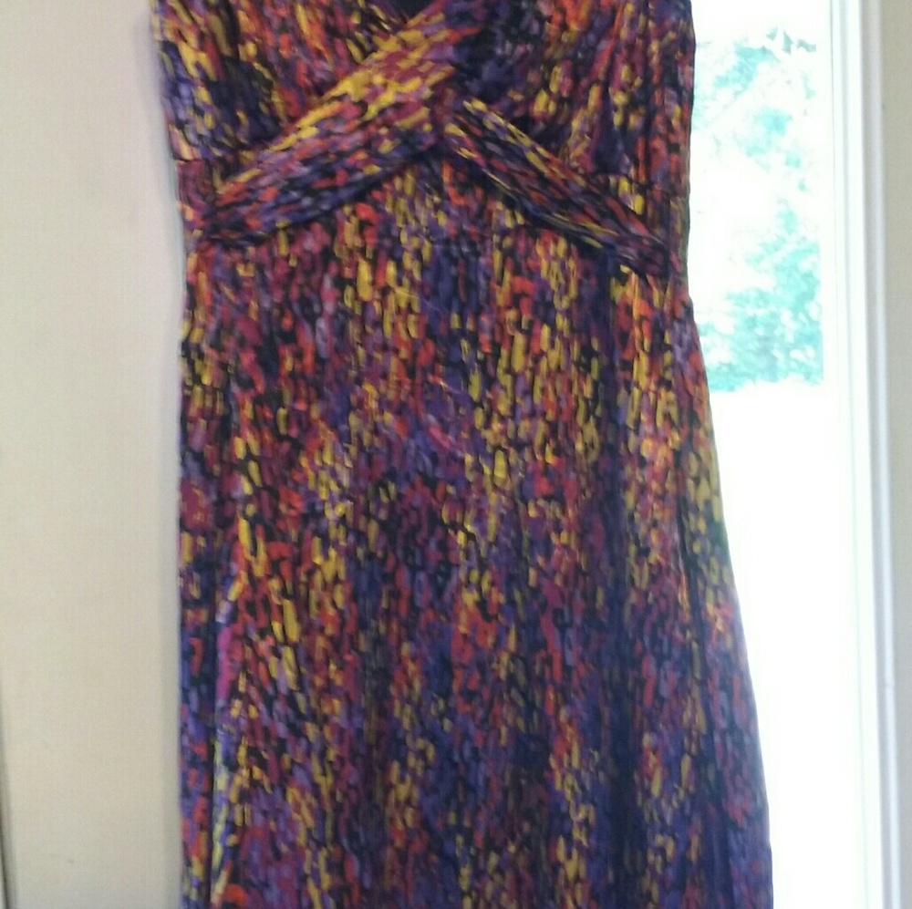 Dress - Picture 2 of 2